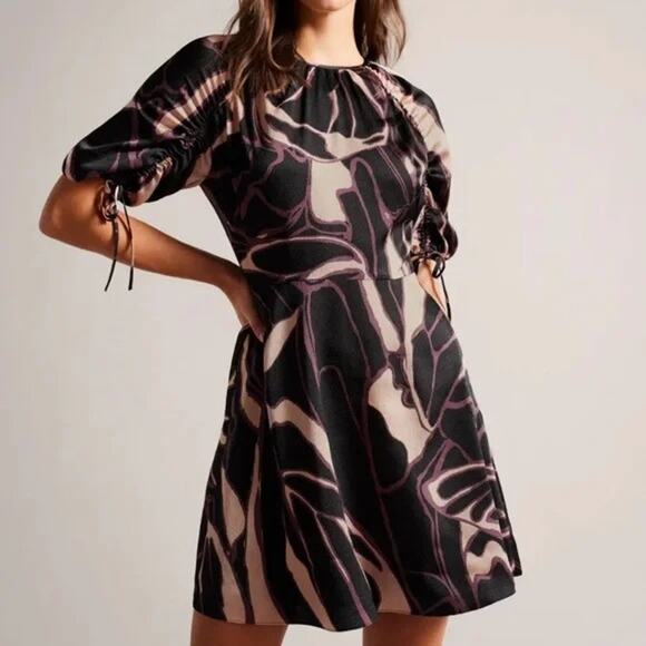 TED BAKER Gilliaa Abstract Print Mini Fit & Flare Dress Puff Sleeves Size 0 US 2 - Picture 2 of 10